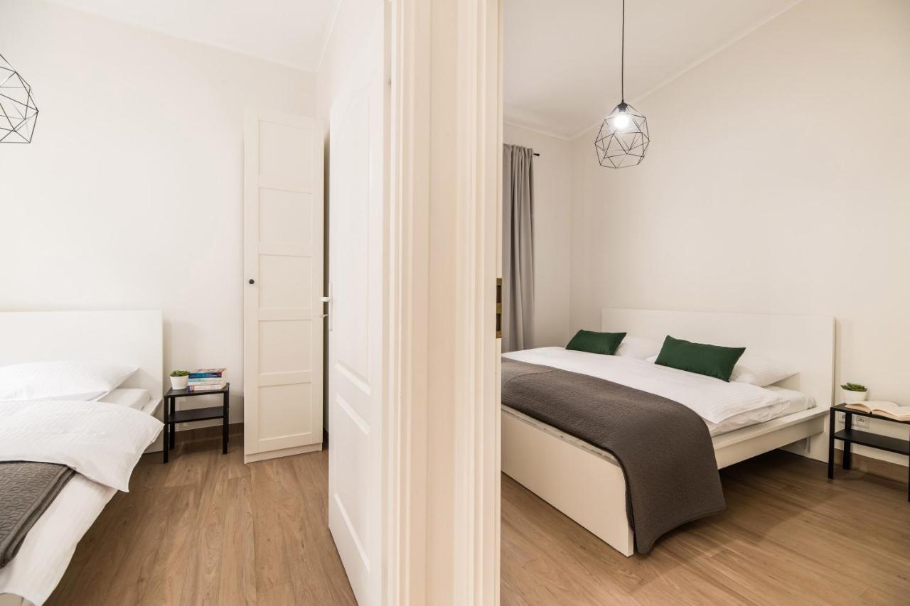 Native Apartments Czysta 5 Krakow Ngoại thất bức ảnh