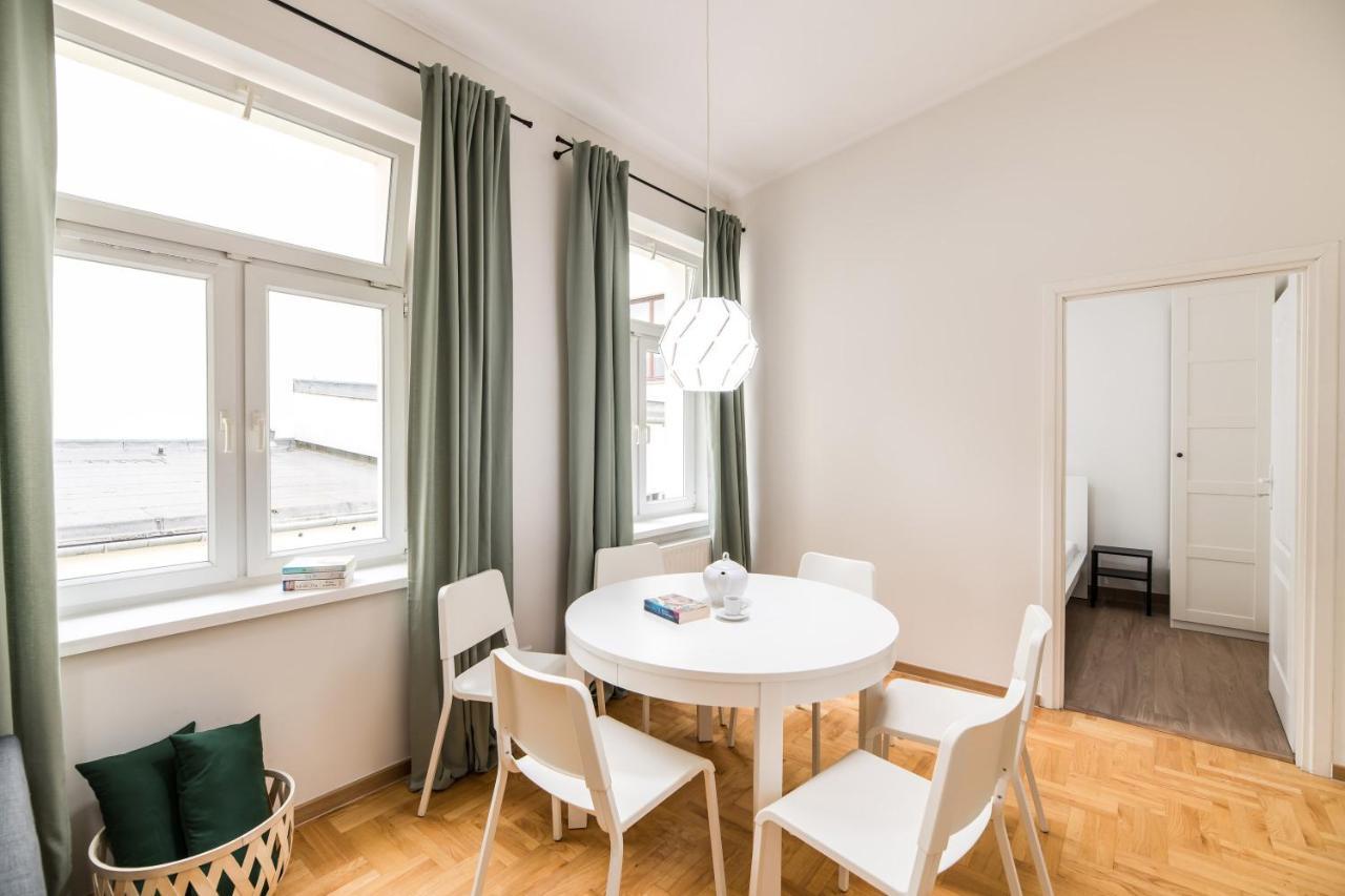 Native Apartments Czysta 5 Krakow Ngoại thất bức ảnh