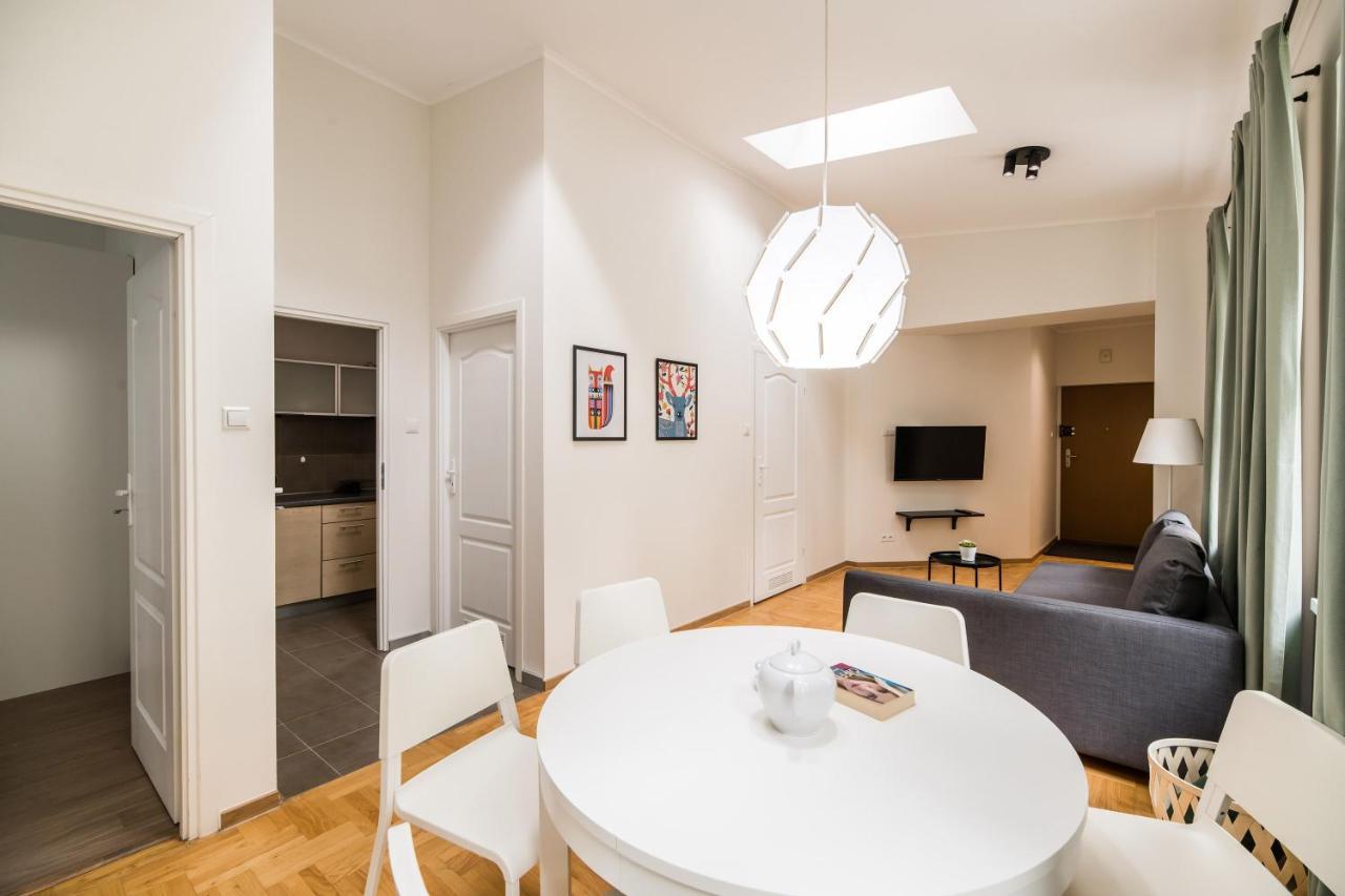 Native Apartments Czysta 5 Krakow Ngoại thất bức ảnh