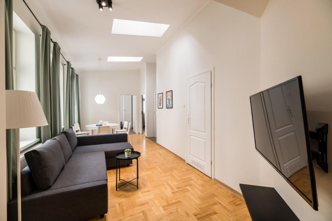 Native Apartments Czysta 5 Krakow Ngoại thất bức ảnh